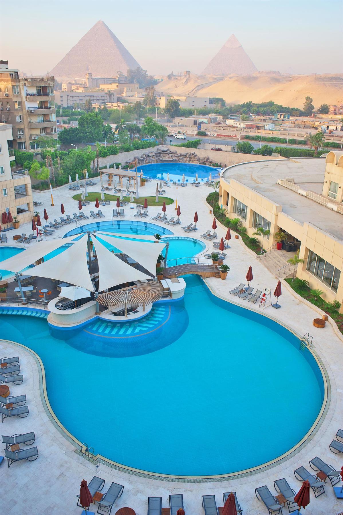 Le Meridien Pyramids Hotel & Spa Giza Zewnętrze zdjęcie